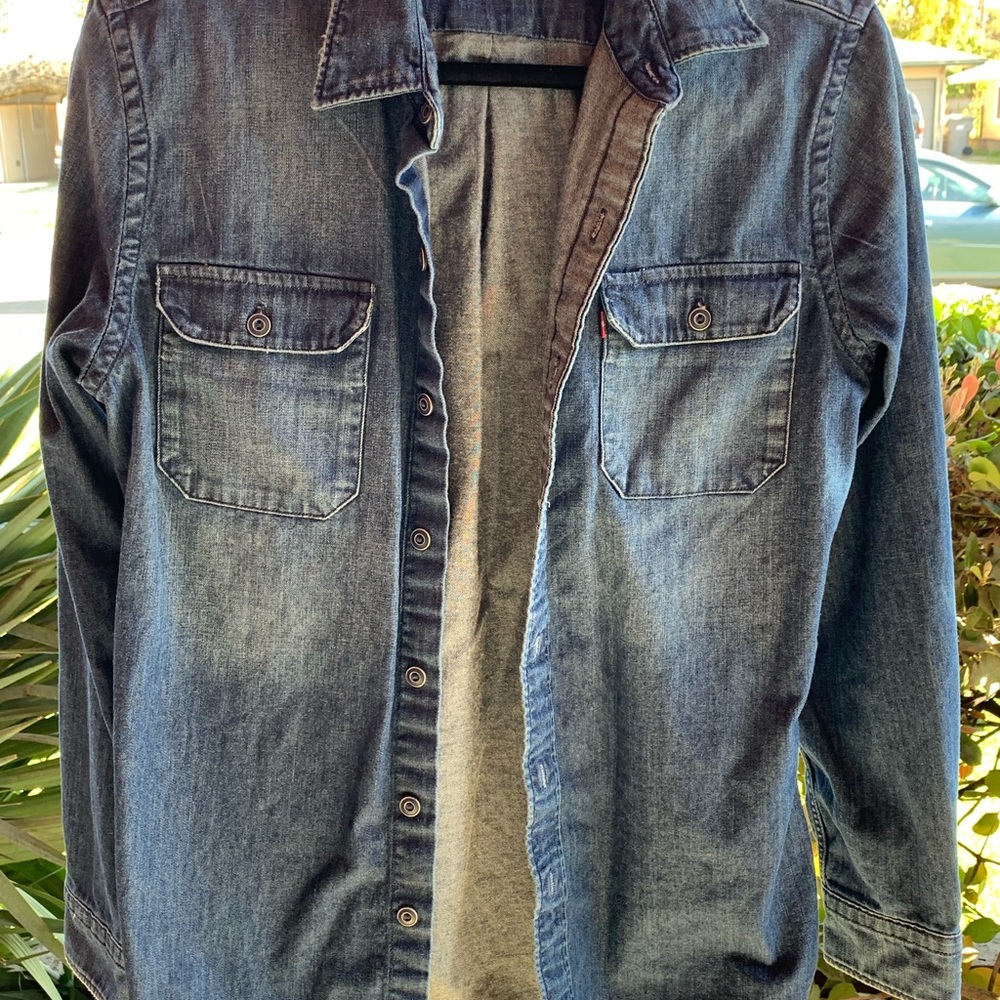 Levi’s Men’s Buttondown
